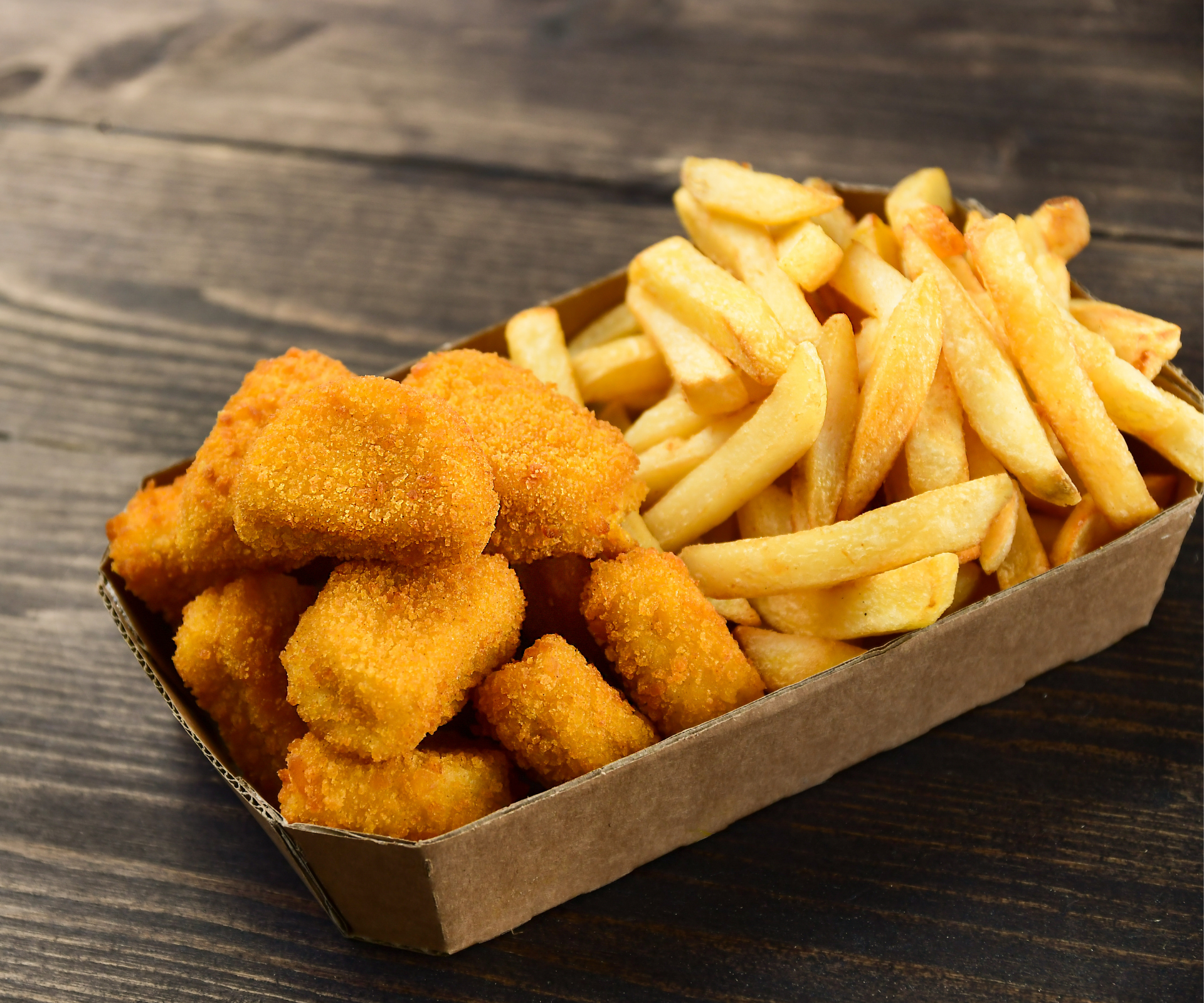Chicken Nuggets mit Pommes